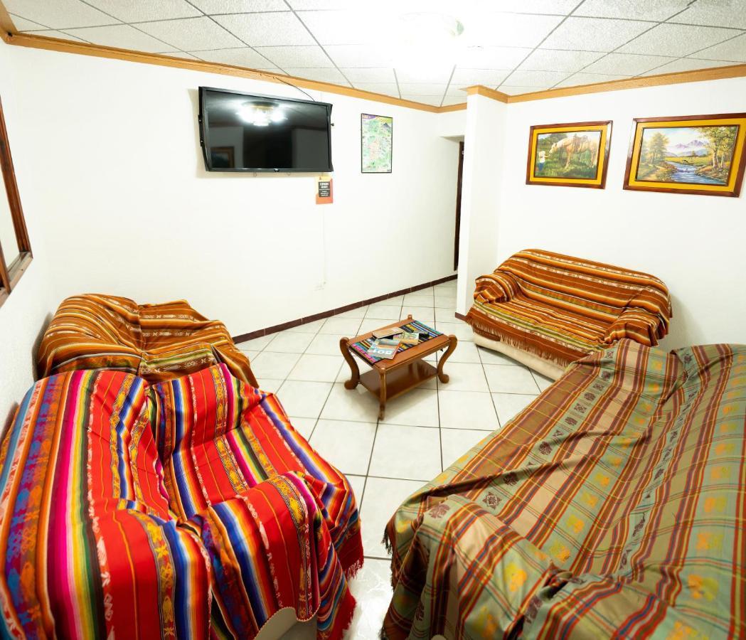 Mashy'S Hostal Otavalo Ngoại thất bức ảnh