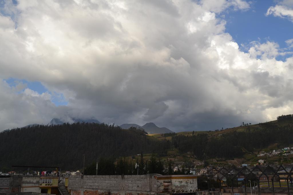 Mashy'S Hostal Otavalo Ngoại thất bức ảnh